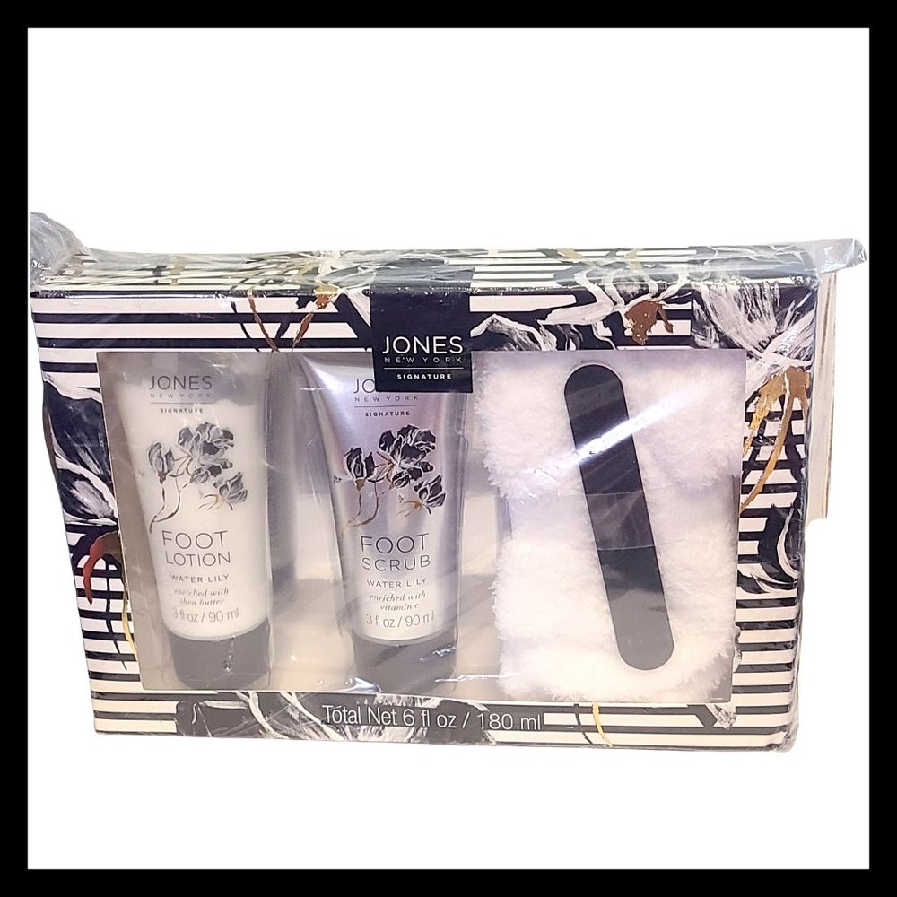 Jones New York Water Lily Foot Spa Set Foot Lotion Scrub Socks New Sealed - Picture 1 of 4